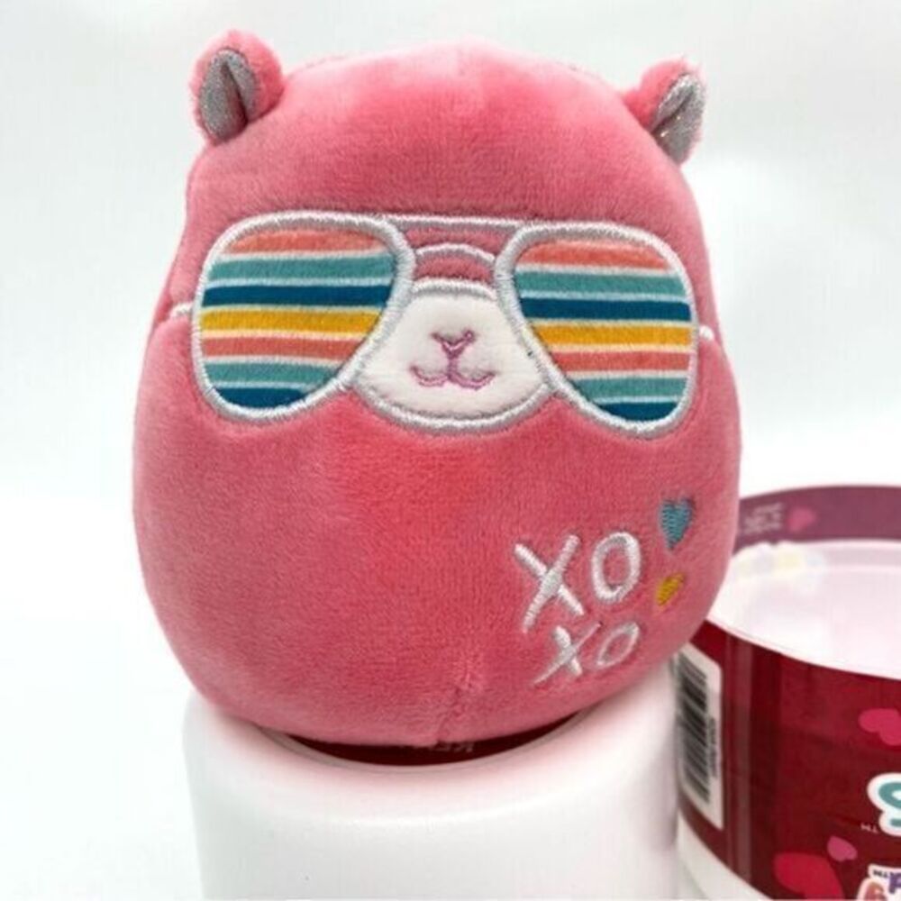 Squishmallow Pavlo the Llama Valentine Mystery Squad